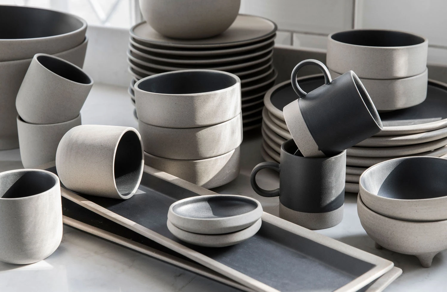 ByOn Fumiko Tapas Bowl 12x5 Cm, Beige/Black 6 ByOn Fumiko Tapas Bowl 12x5 Cm, Beige/Black – Bild 4