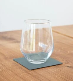 LIND DNA Square Glasuntersetzer Nupo 10x10 Cm, Pastellgrün -Alderaine Geschaft lind dna square glasuntersetzer nupo 10x10 cm 34