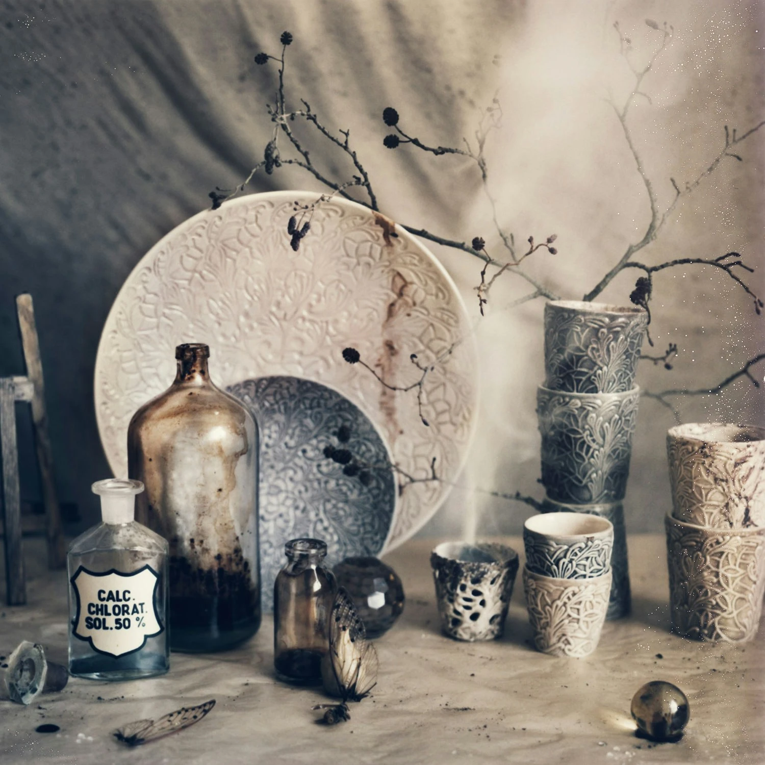 Mateus Lace Platte Ø34cm, Grau 7 Mateus Lace Platte Ø34cm, Grau – Bild 5