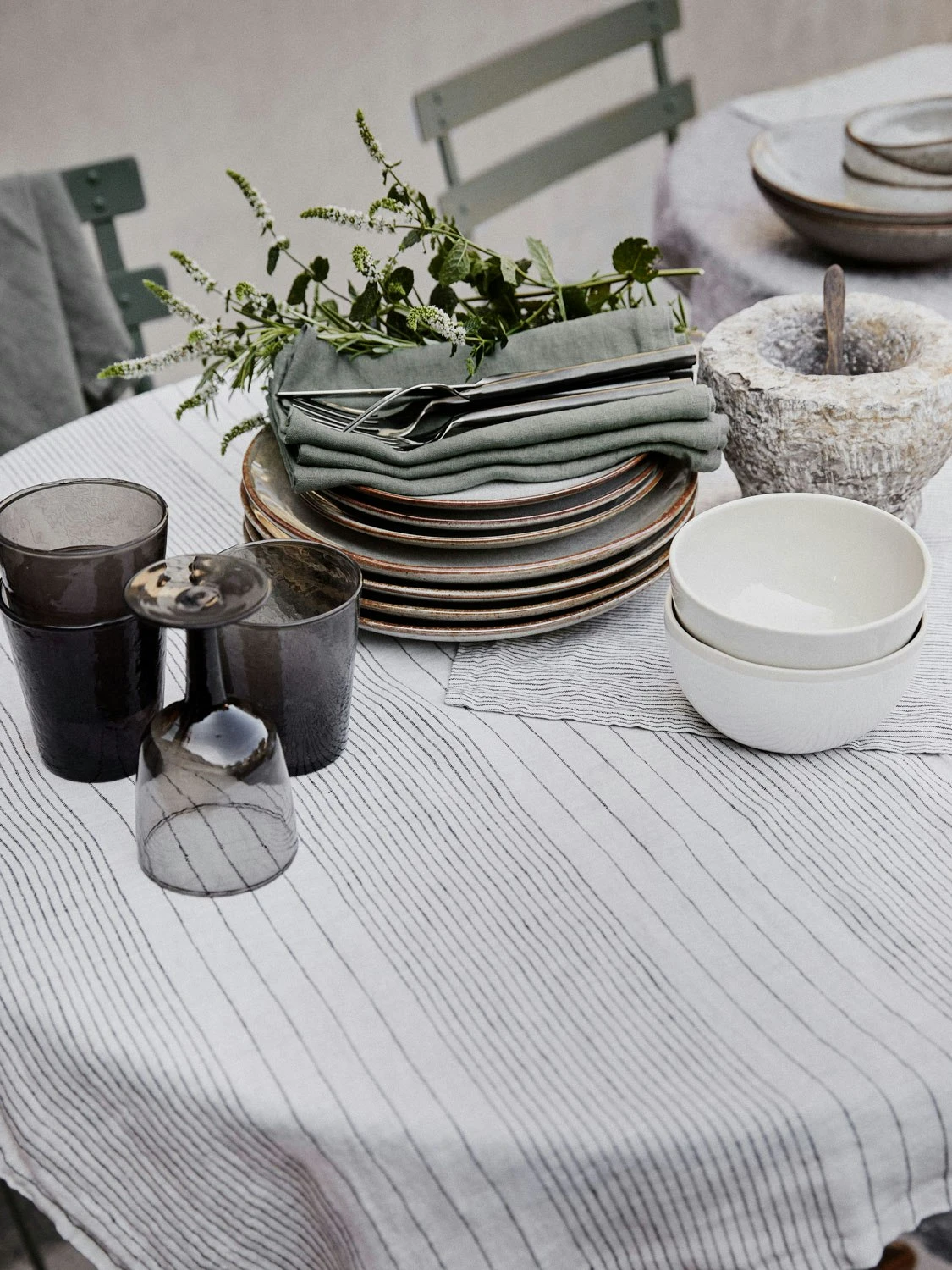 Linen Serviette 45x45 Cm, Khaki 4 Linen Serviette 45x45 Cm, Khaki – Bild 2